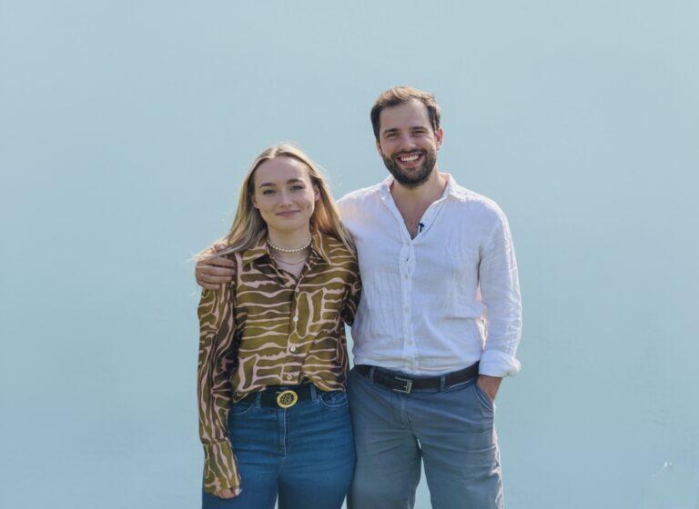 A Clear and Engaging Look at the Growing Influence and Online Presence of Hettie Jago